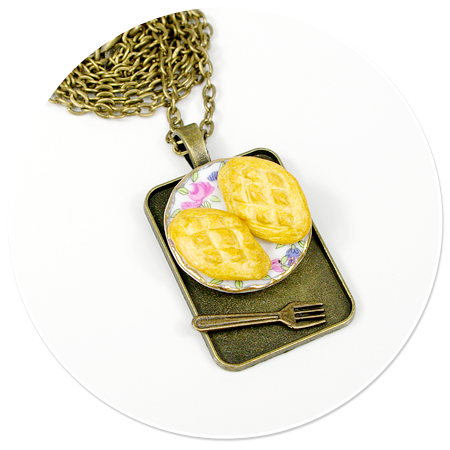 necklace with sheep cheese no. 2