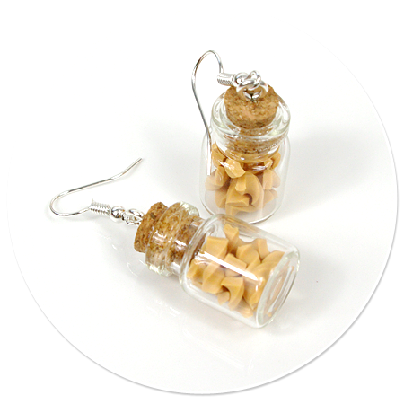 earrings jar with pasta