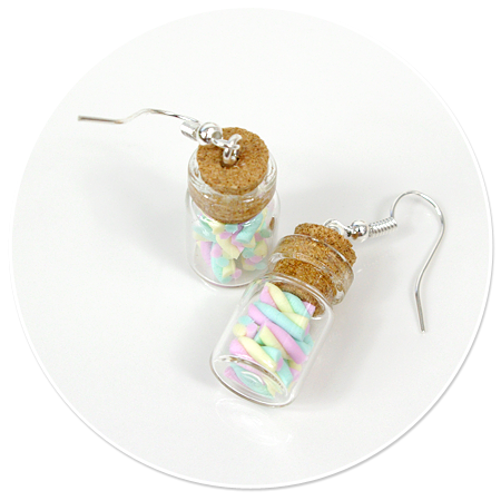 earrings jar with marshmallows