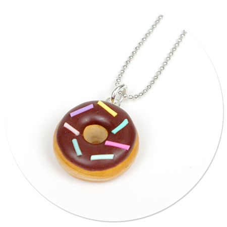 necklace with donut no. 3