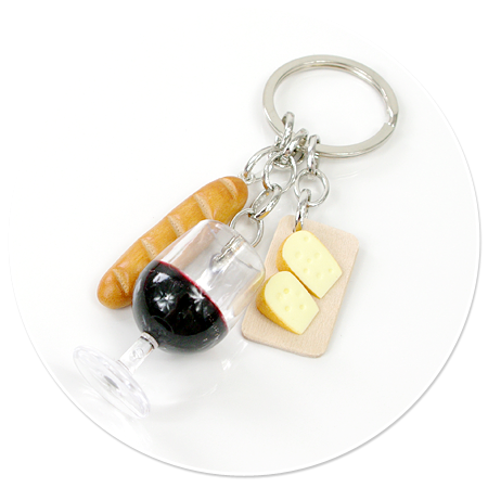 keyring with wine and cheeses no. 4
