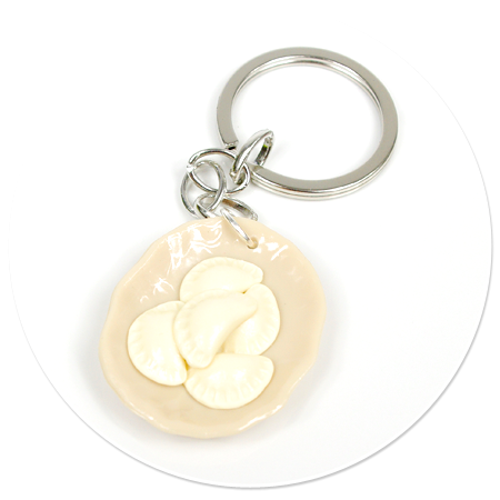 keyring with plate of dumplings no. 6